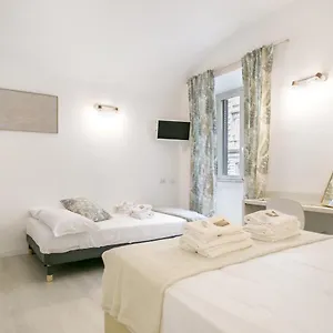 White Candia Rome